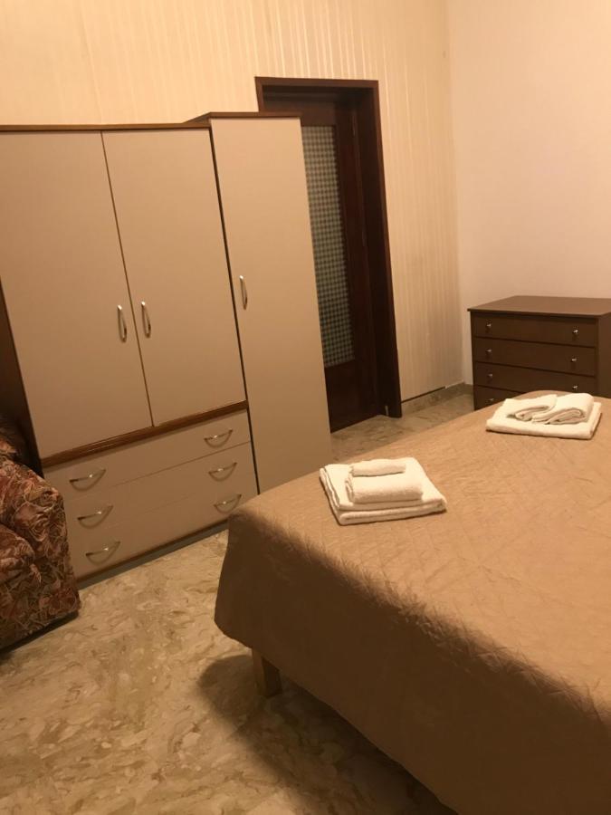 Comodo Mini Appartamento Cinisi Extérieur photo